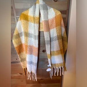 NWT - Scarf/Shawl